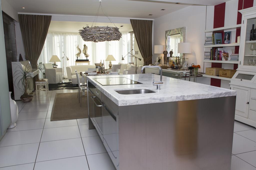 Pavi Apts Ljubljana - Private Rooftop Swimming Pool ห้อง รูปภาพ