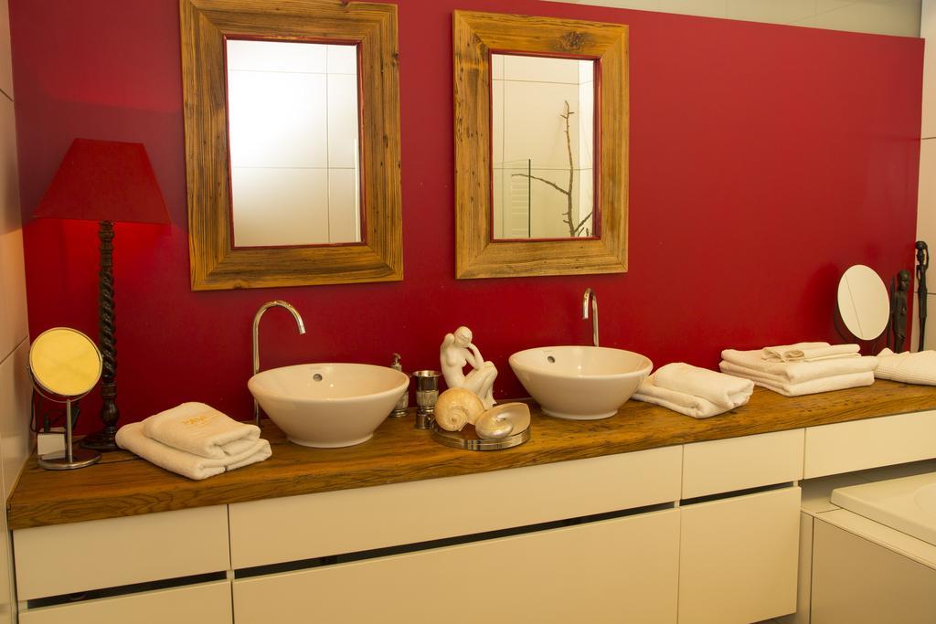 Pavi Apts Ljubljana - Private Rooftop Swimming Pool ห้อง รูปภาพ